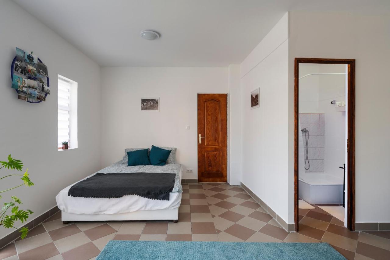 Bella Ciao Apartment บาดัคชอยโตมาย ภายนอก รูปภาพ
